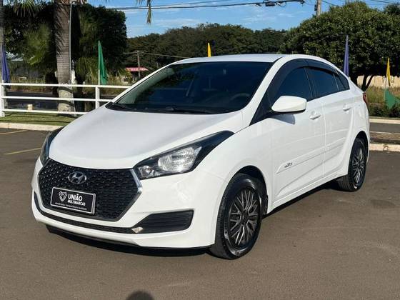 HYUNDAI HB20S 1.0 COMFORT PLUS 12V FLEX 4P MANUAL HYUNDAI HB20S 1.0 COMFORT PLUS 12V FLEX 4P MANUAL